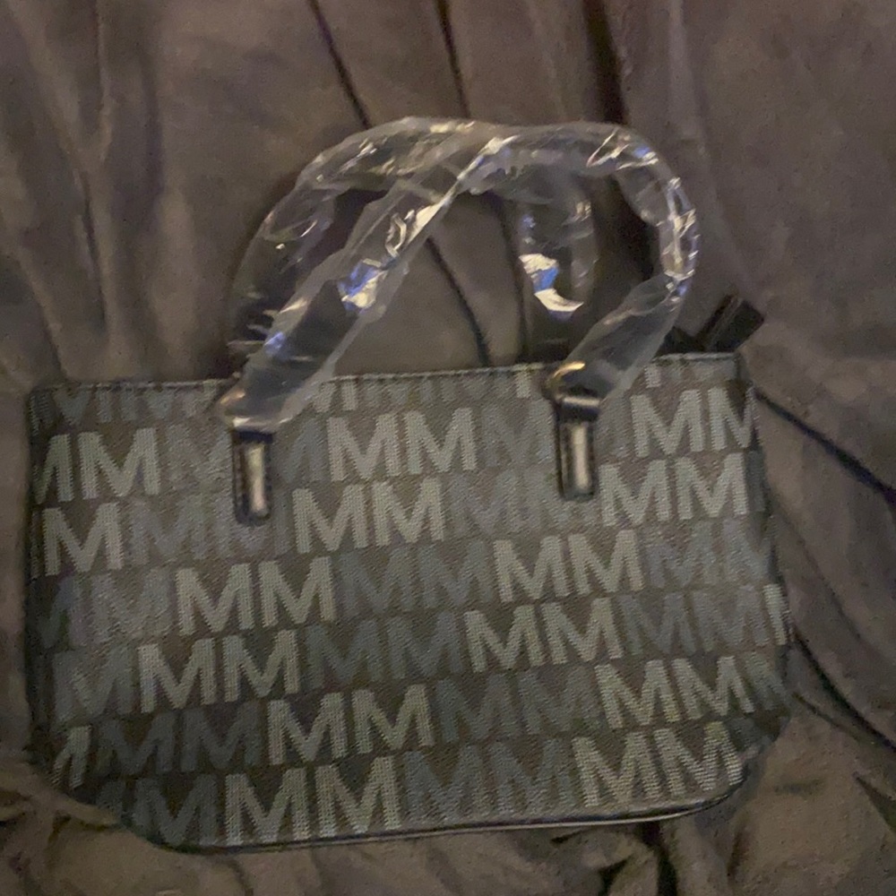 Small Mia K Purse